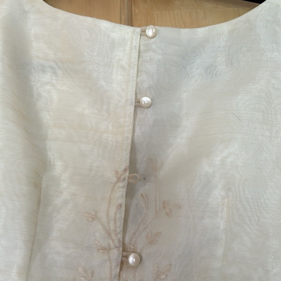 Cropped Phillipines Barong for Women. Nobel Creations. Size M. Worn once. - Picture 5 of 7